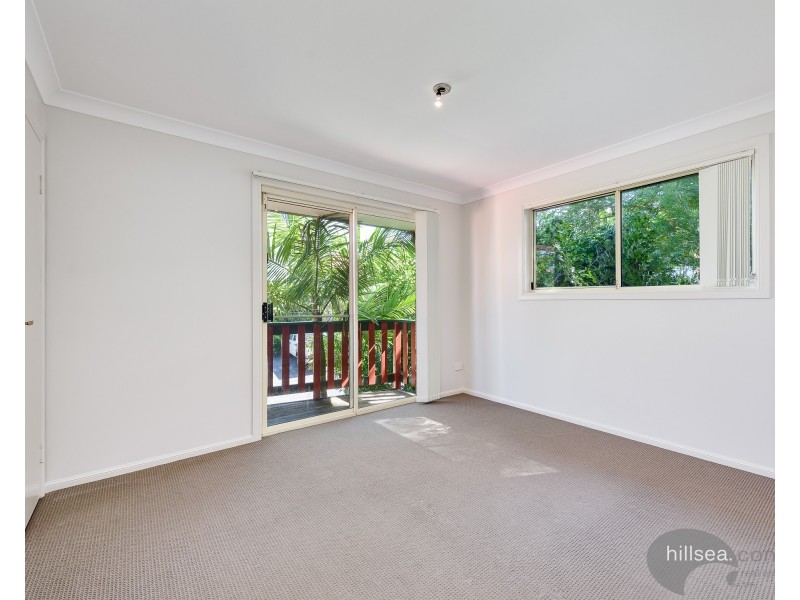 4/33 Government Road, Labrador QLD 4215