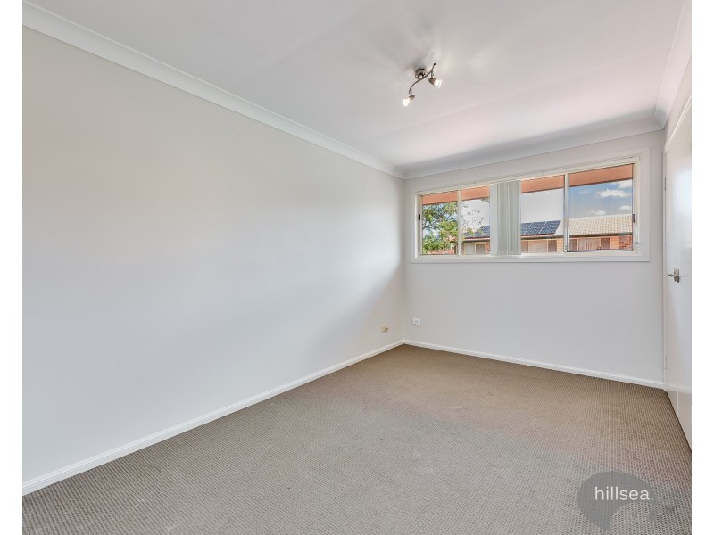 4/33 Government Road, Labrador QLD 4215