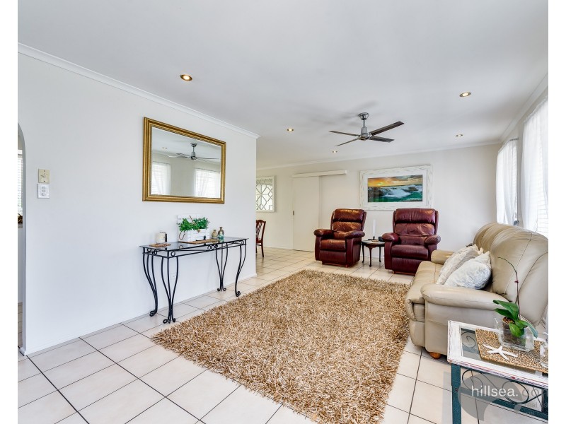 1 Dante Court, Arundel QLD 4214