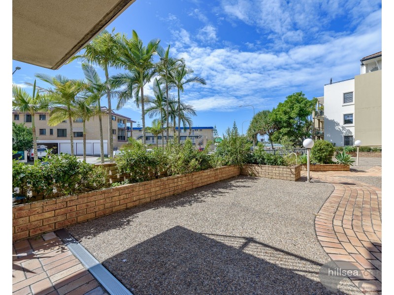 1/10 Brisbane Road, Labrador QLD 4215