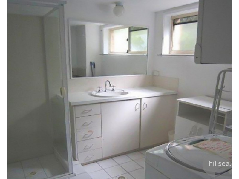 1/10 Brisbane Road, Labrador QLD 4215