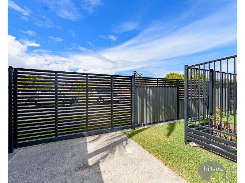 1/12 Coventry Court, Labrador QLD 4215