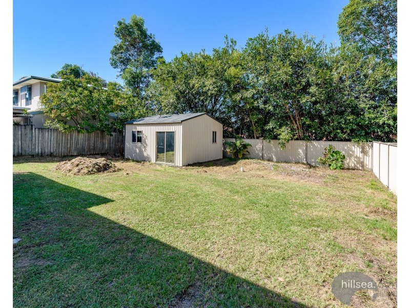 495 Pine Ridge Road, Runaway Bay QLD 4216