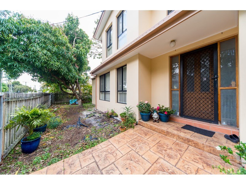 1/45 Parker Street, Labrador QLD 4215