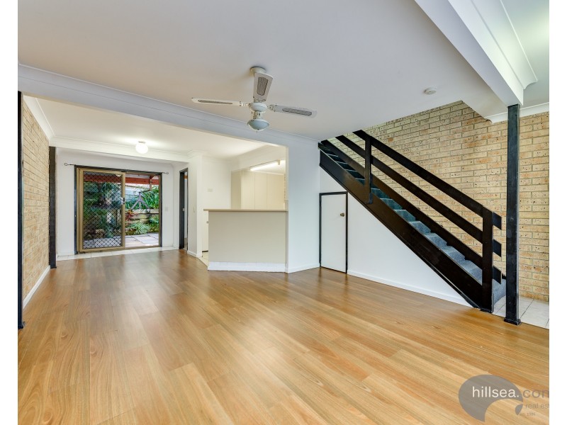 3/77 Olsen Avenue, Labrador QLD 4215