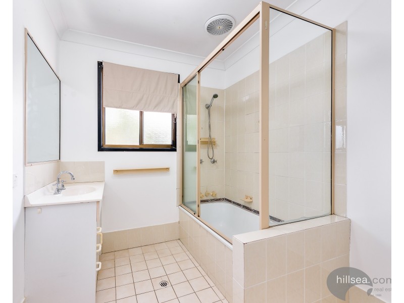 3/77 Olsen Avenue, Labrador QLD 4215