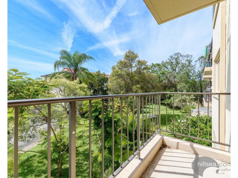 34/13 Brown Street, Labrador QLD 4215