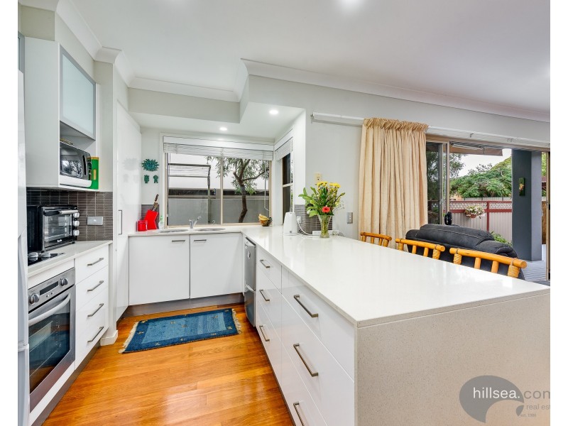 1/6 Ahern Street, Labrador QLD 4215