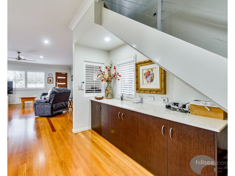 1/6 Ahern Street, Labrador QLD 4215