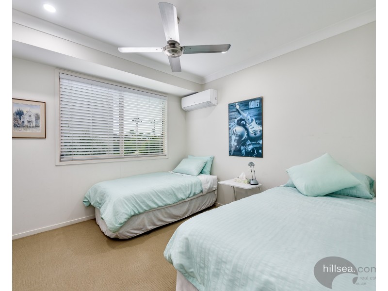 1/6 Ahern Street, Labrador QLD 4215