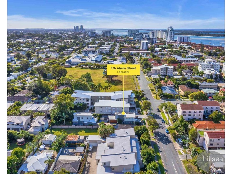 1/6 Ahern Street, Labrador QLD 4215