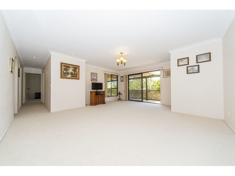 24 Ridgevale Drive, Helensvale QLD 4212