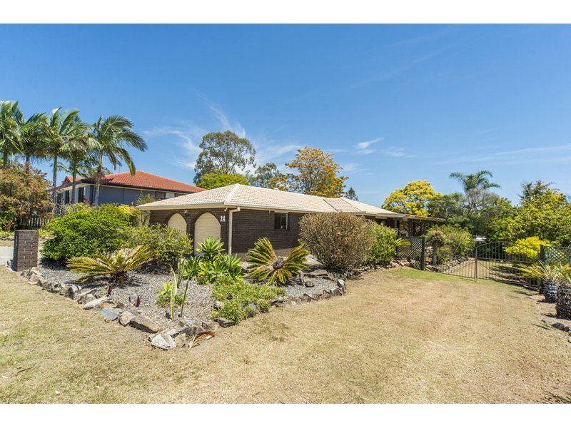 24 Ridgevale Drive, Helensvale QLD 4212
