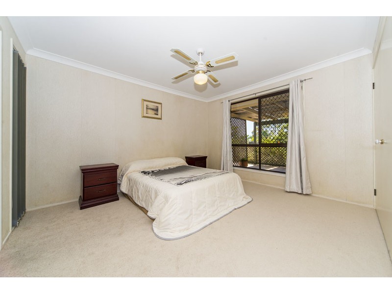 24 Ridgevale Drive, Helensvale QLD 4212