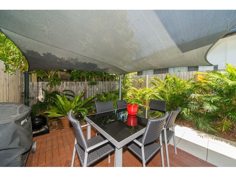 1/22 Ferguson Avenue, Labrador QLD 4215