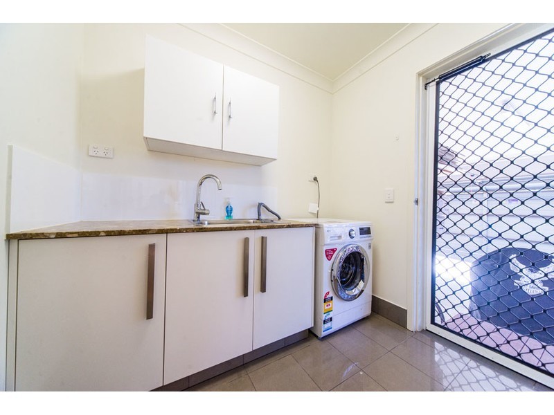 1/22 Ferguson Avenue, Labrador QLD 4215