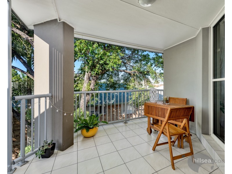 8/131 Muir Street, Labrador QLD 4215