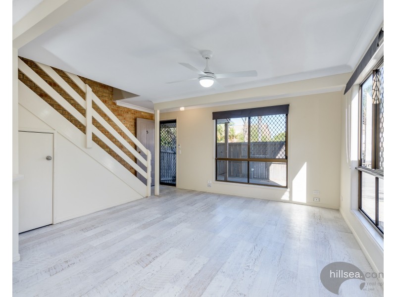 5/77 Olsen Avenue, Labrador QLD 4215
