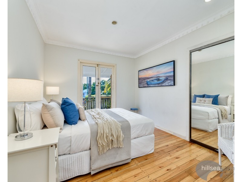 104 Robert Street, Labrador QLD 4215