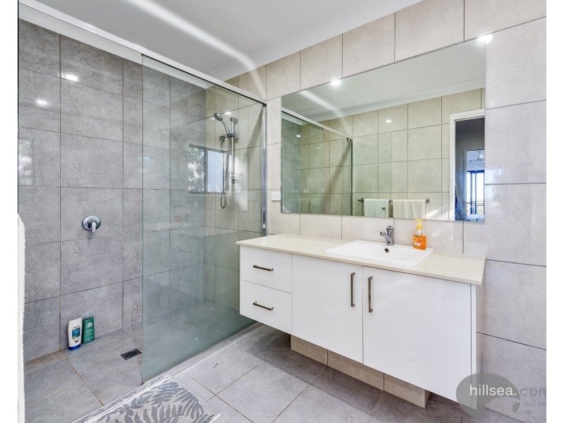 2/19 Ashbourne Terrace, Biggera Waters QLD 4216