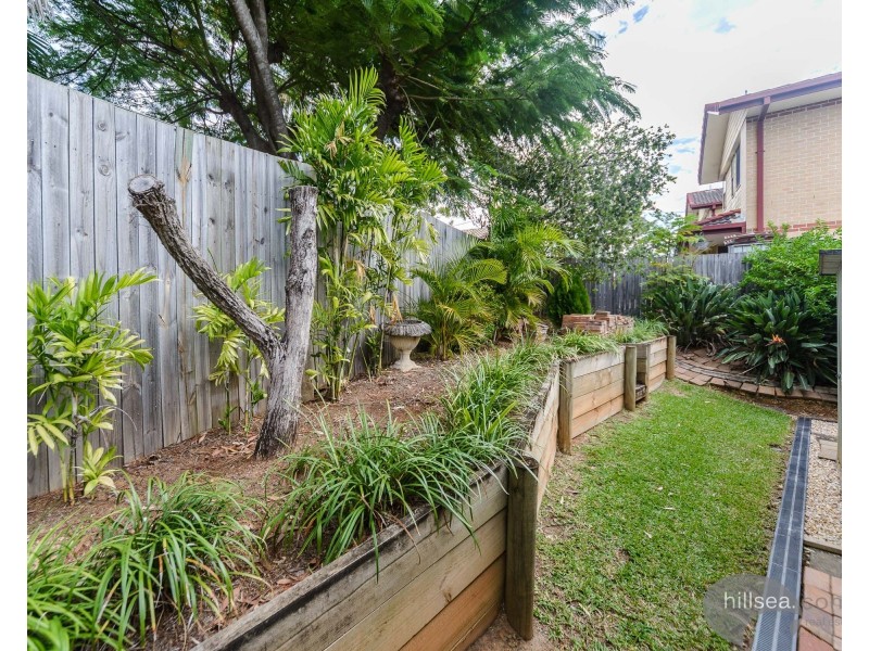 18/64 Brown Street, Labrador QLD 4215