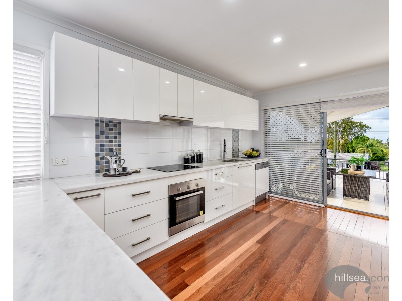 134 Turpin Road, Labrador QLD 4215