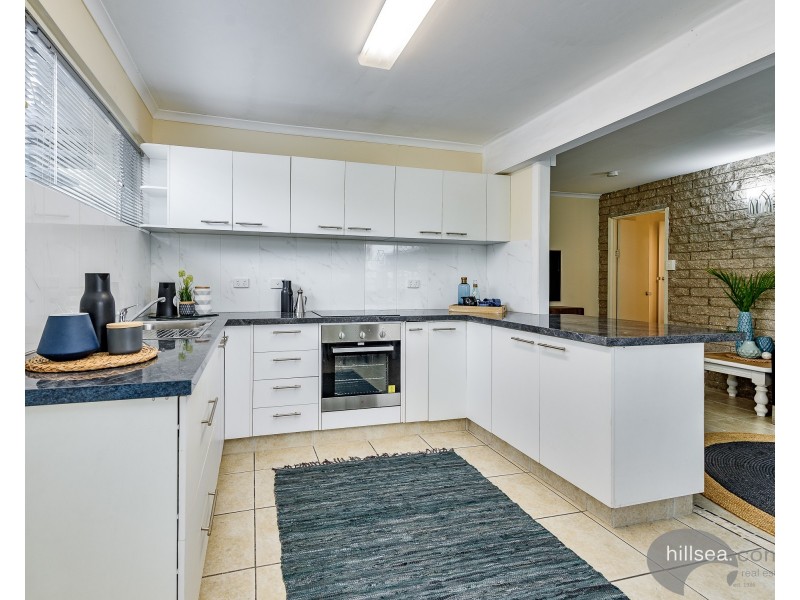 134 Turpin Road, Labrador QLD 4215