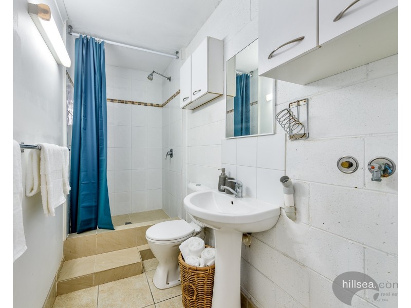 134 Turpin Road, Labrador QLD 4215