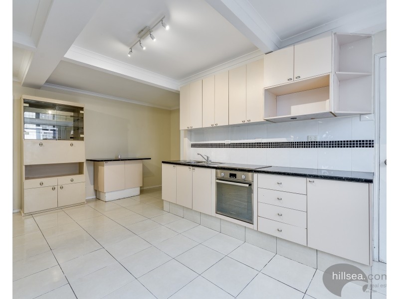 134 Turpin Road, Labrador QLD 4215