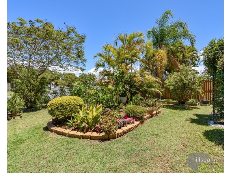 1/18 Kenny Drive, Labrador QLD 4215