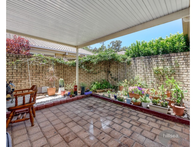 1/18 Kenny Drive, Labrador QLD 4215