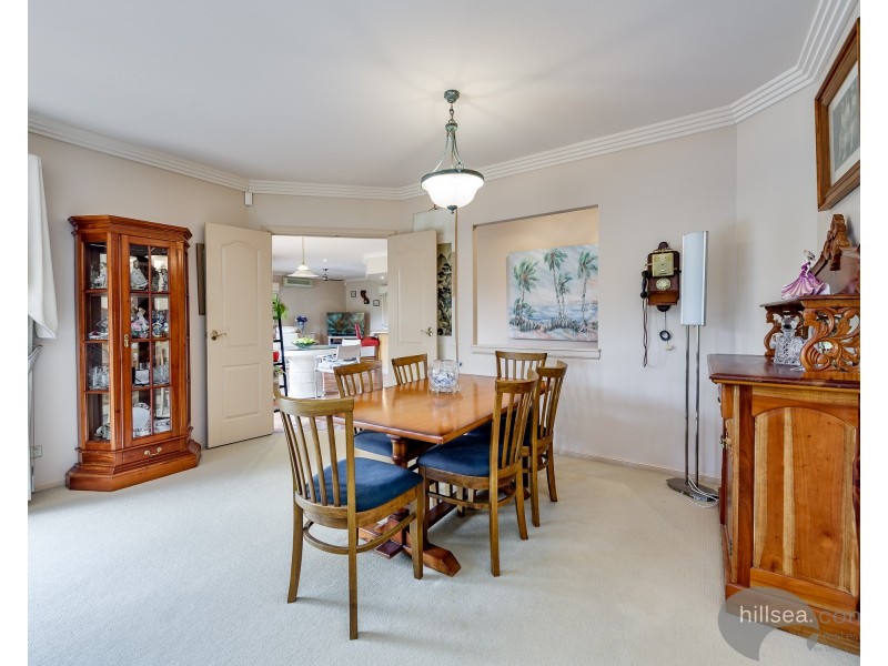 24 Maidstone Place, Parkwood QLD 4214