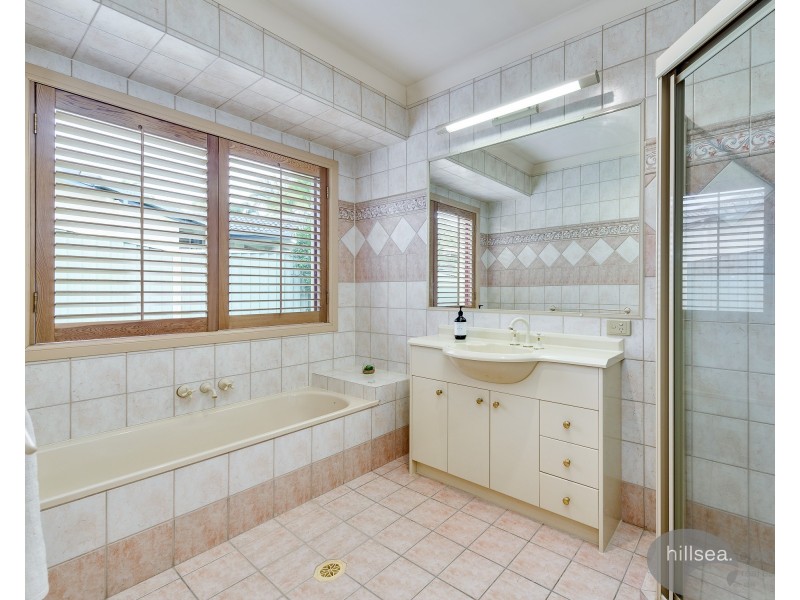 24 Maidstone Place, Parkwood QLD 4214