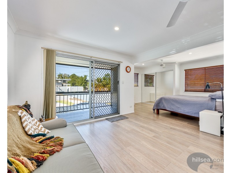 8 Beeka Street, Labrador QLD 4215