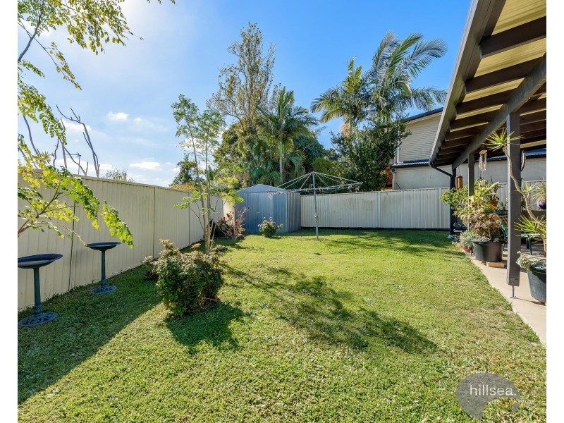 8 Beeka Street, Labrador QLD 4215
