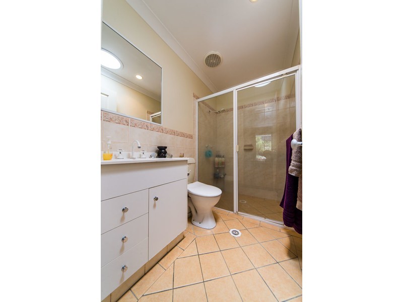 1/229 Government Road, Labrador QLD 4215