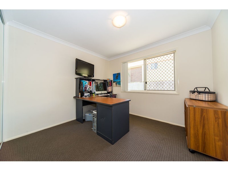 1/229 Government Road, Labrador QLD 4215