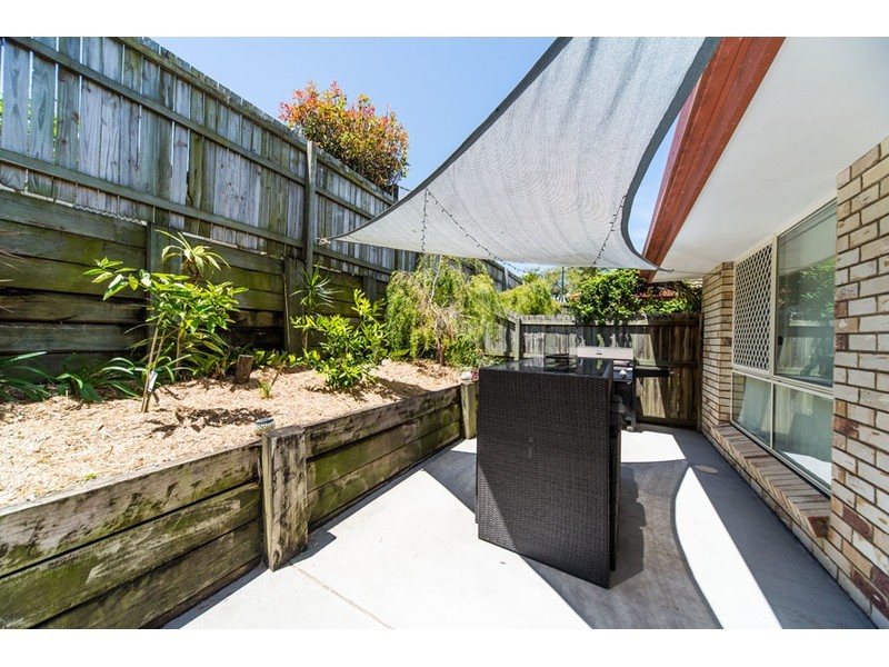 1/229 Government Road, Labrador QLD 4215