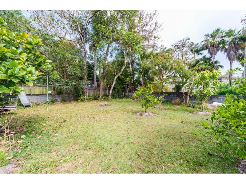 131 Wilson Street, Labrador QLD 4215