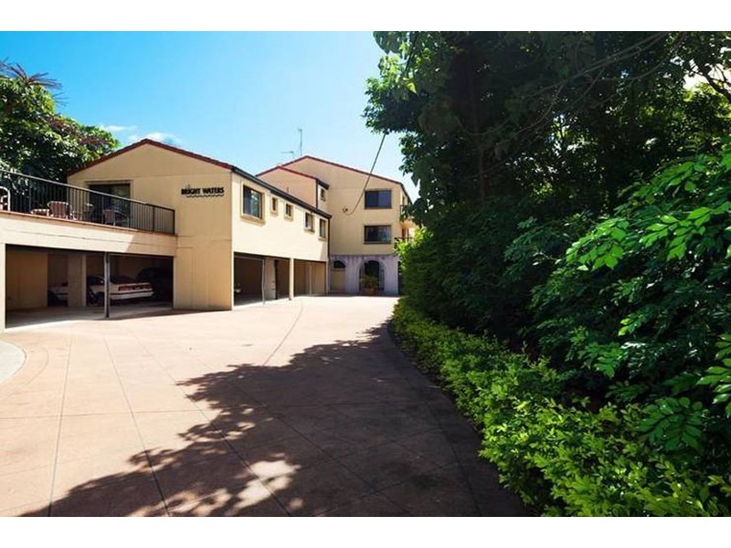 2/9 Bright Avenue, Labrador QLD 4215
