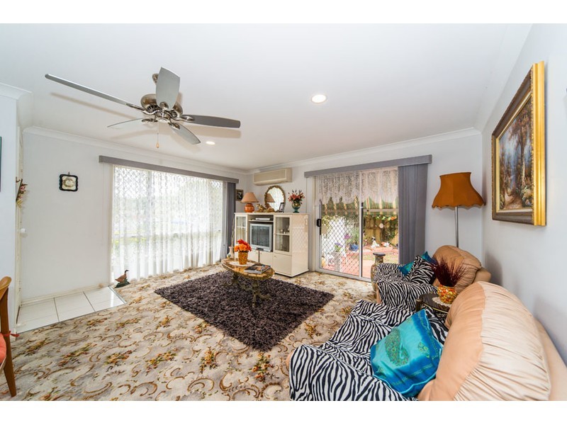 1/20 Annette Court, Labrador QLD 4215