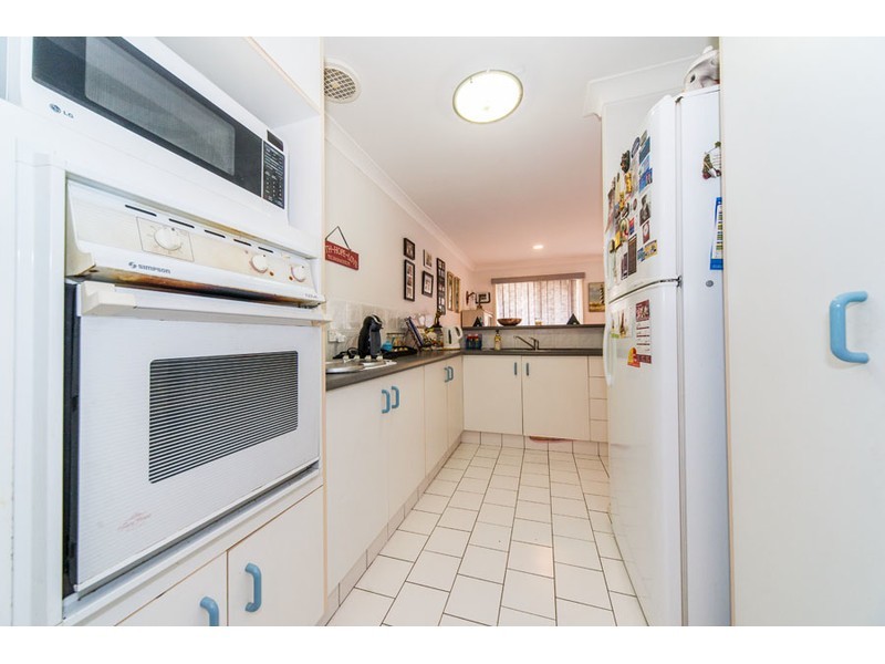 1/20 Annette Court, Labrador QLD 4215