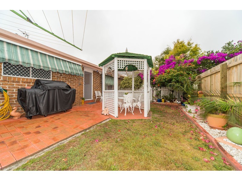 1/20 Annette Court, Labrador QLD 4215