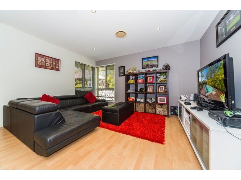117 Arun Drive, Arundel QLD 4214