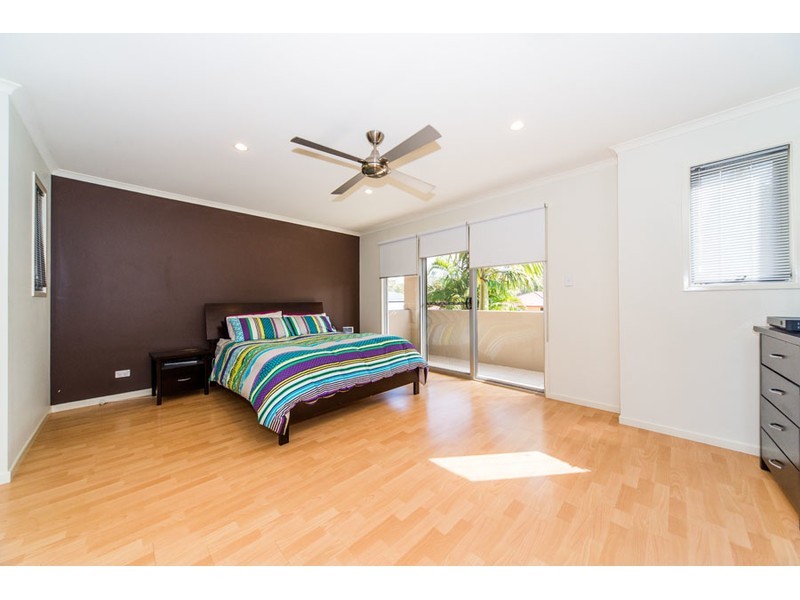117 Arun Drive, Arundel QLD 4214