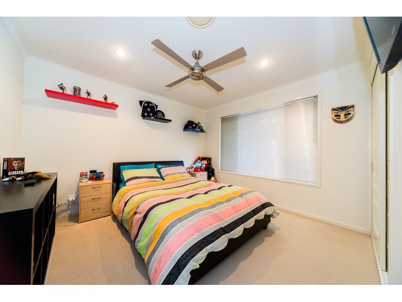 117 Arun Drive, Arundel QLD 4214