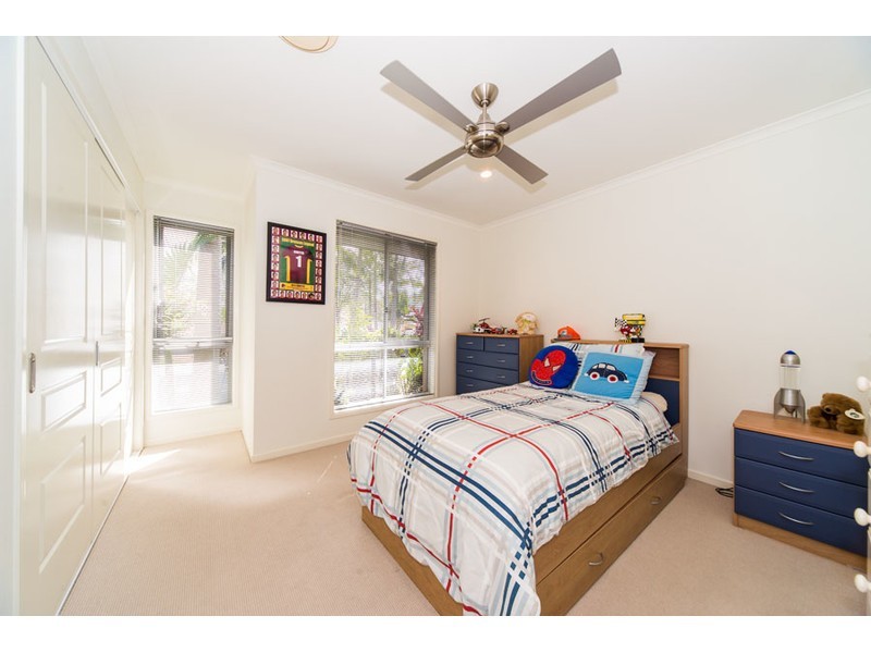 117 Arun Drive, Arundel QLD 4214