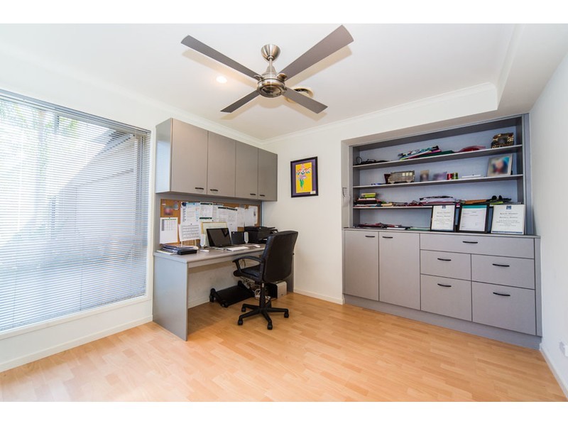 117 Arun Drive, Arundel QLD 4214