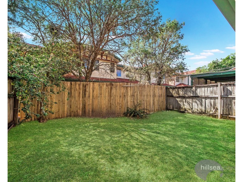 75/75 Brown Street, Labrador QLD 4215