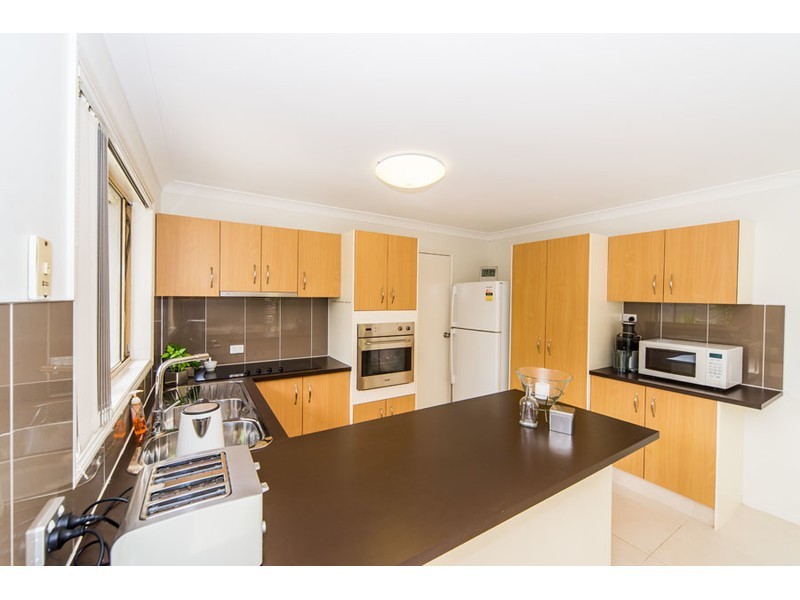 1/23 Coventry Court, Labrador QLD 4215